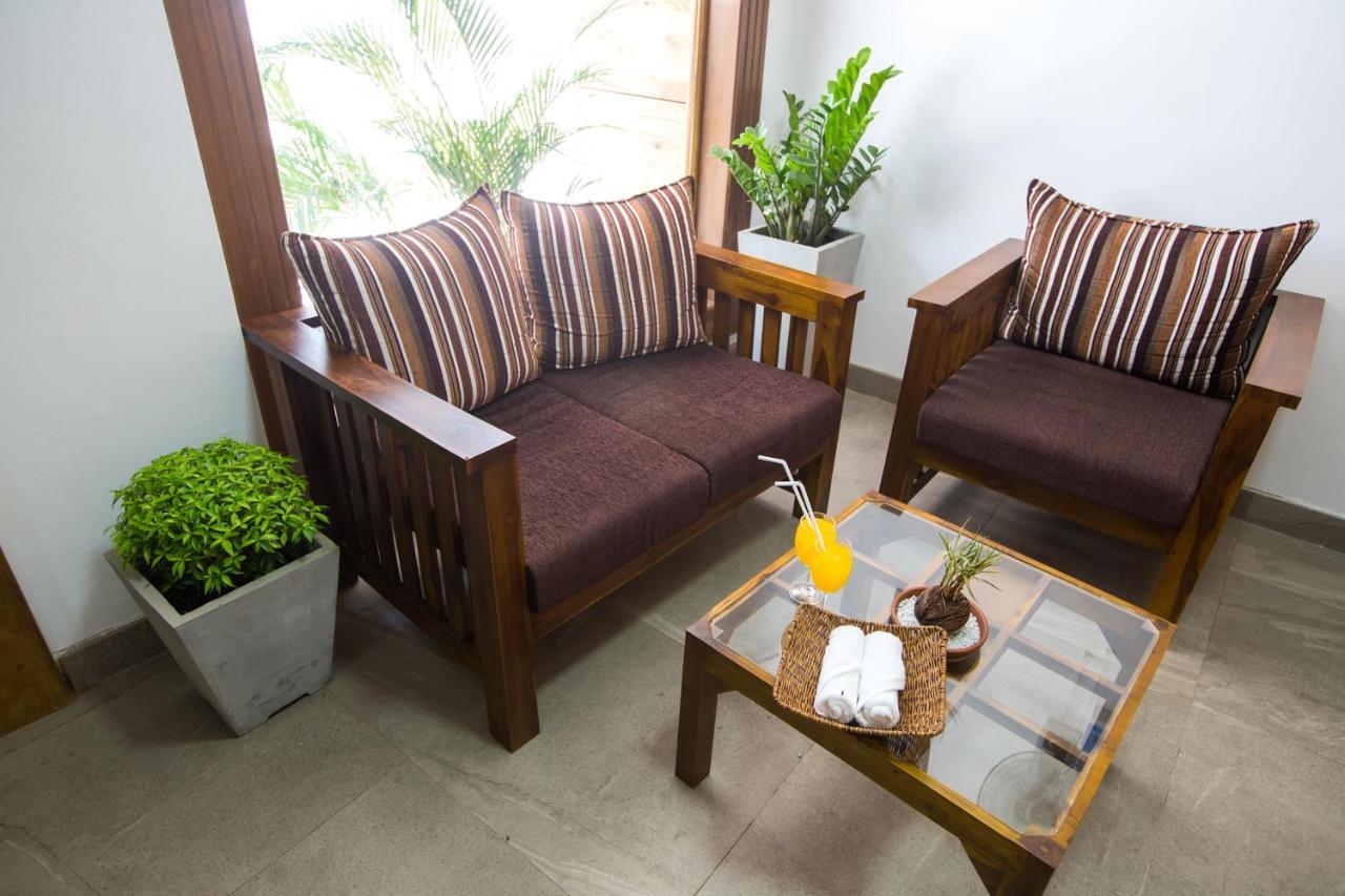 Maple Tree Residencies Hotel Dehiwala-Mount Lavinia Ngoại thất bức ảnh